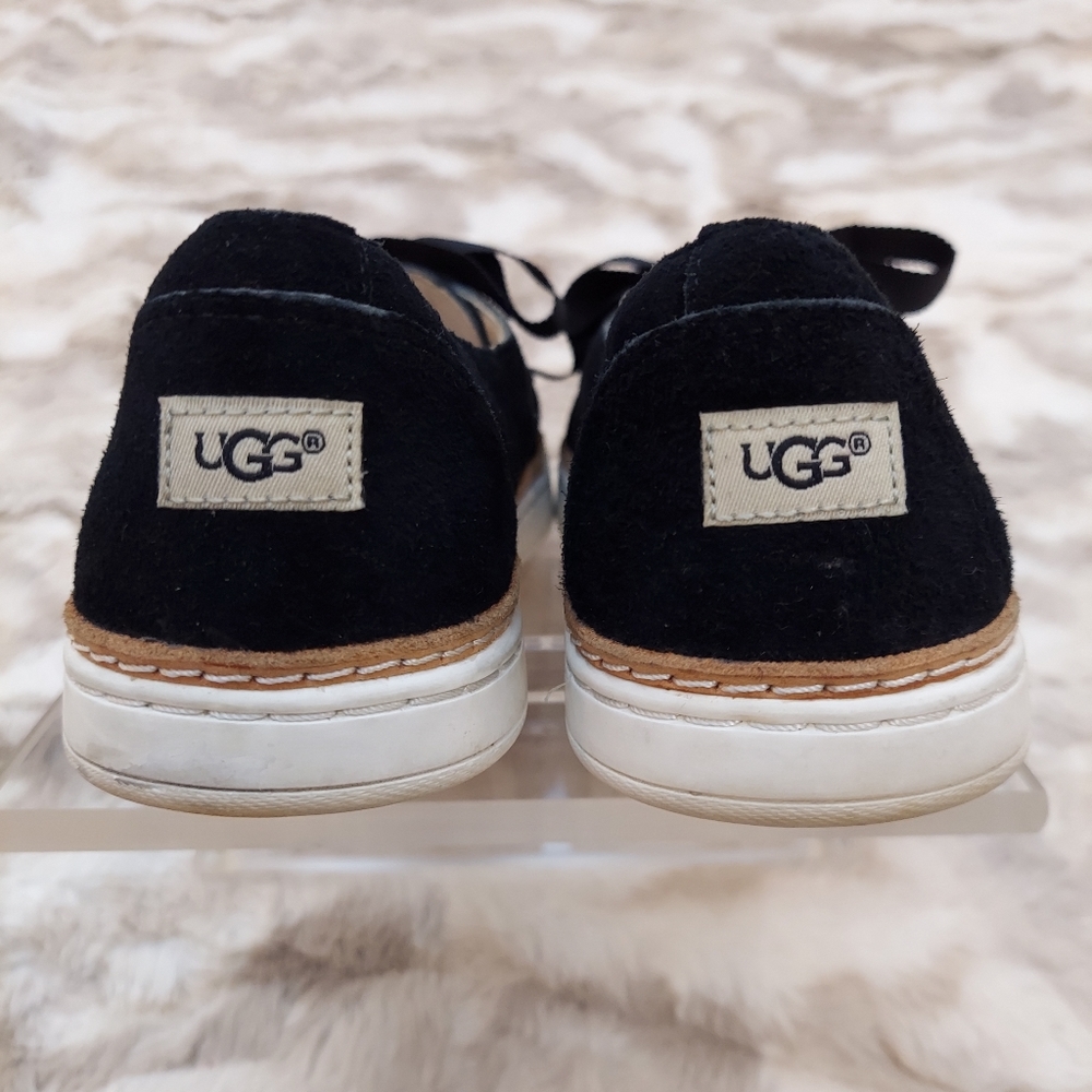 Ugg Low-top Black Suede Sneakers sz 7.5 - Picture 8 of 9
